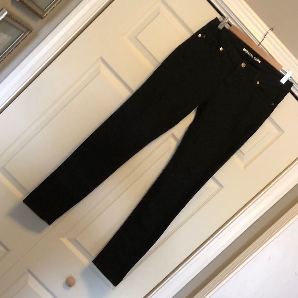 NWOT black Michael Kors skinny jeans.